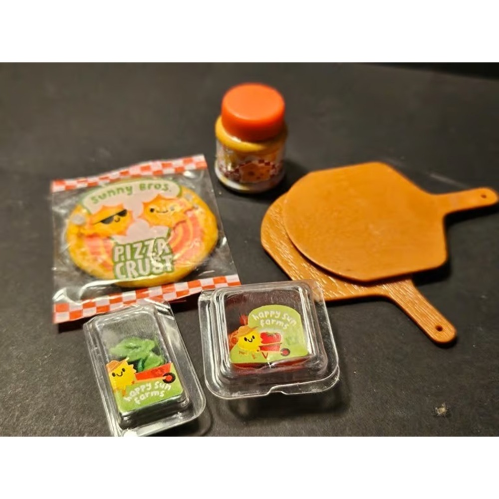 Miniverse Make It Mini Diner Series 2 ** VEGGIE PIZZA ** New OPEN